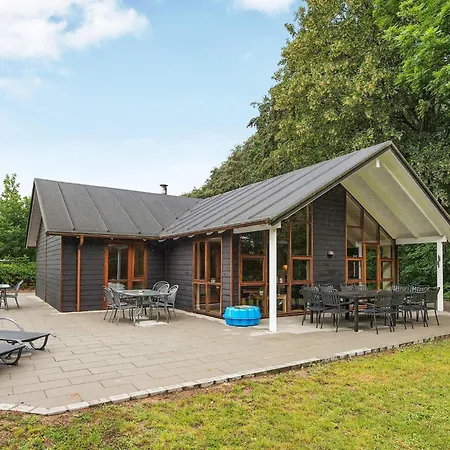 4 Star In Ferienhaus Aabenraa