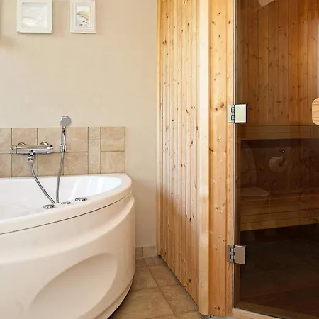 4 Star In Holiday home